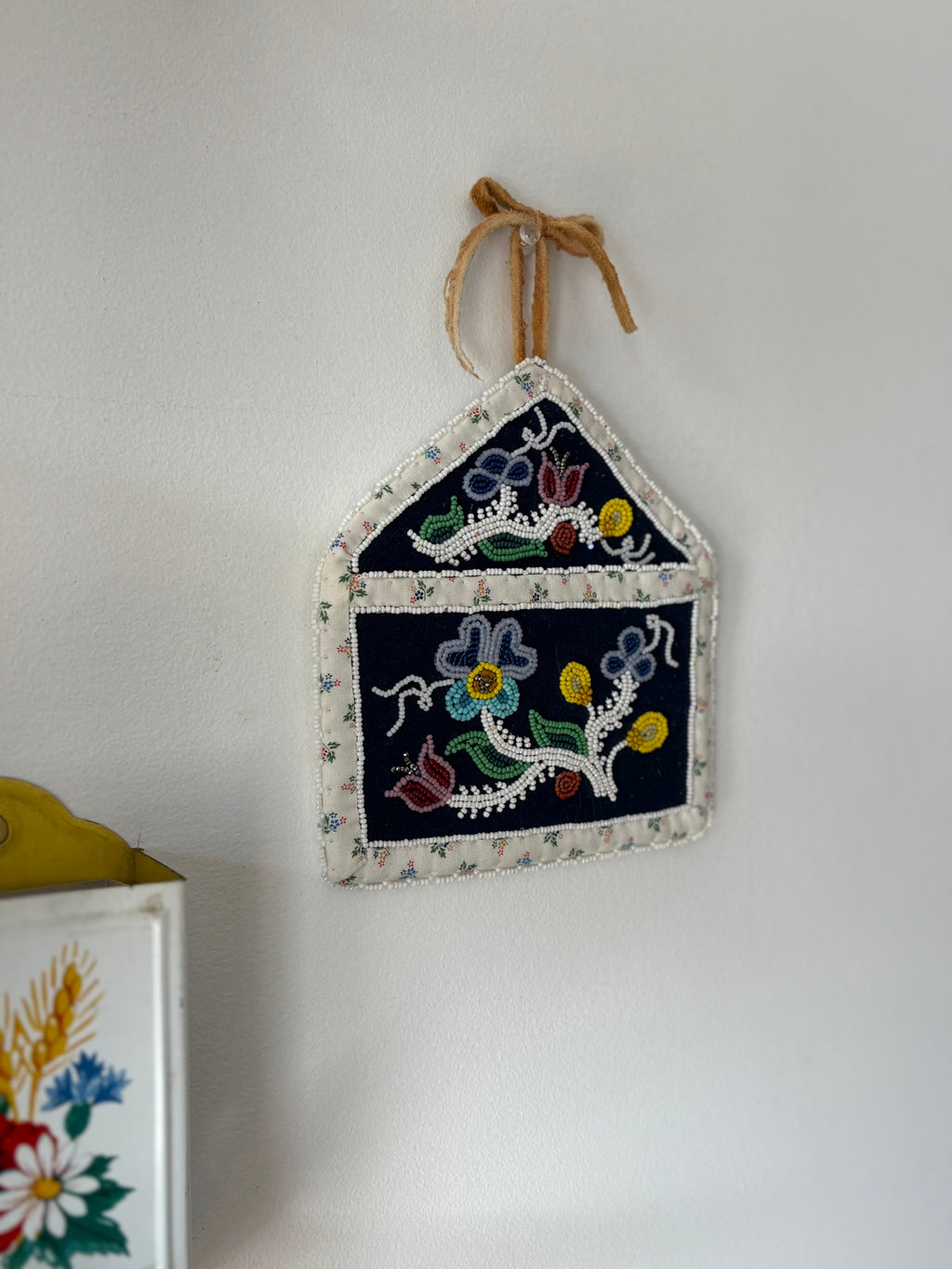 Small wall pocket