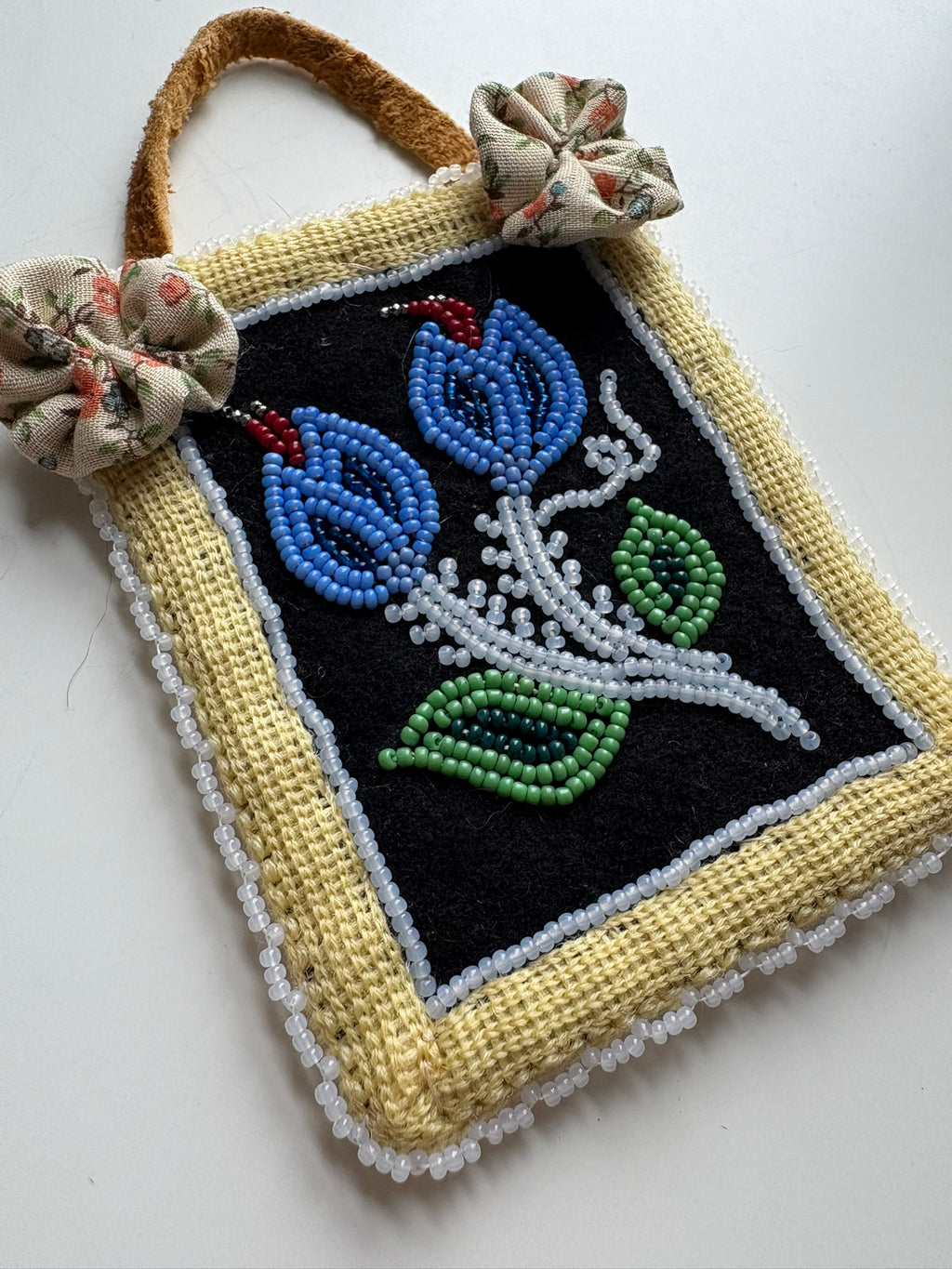 Hanging pouch