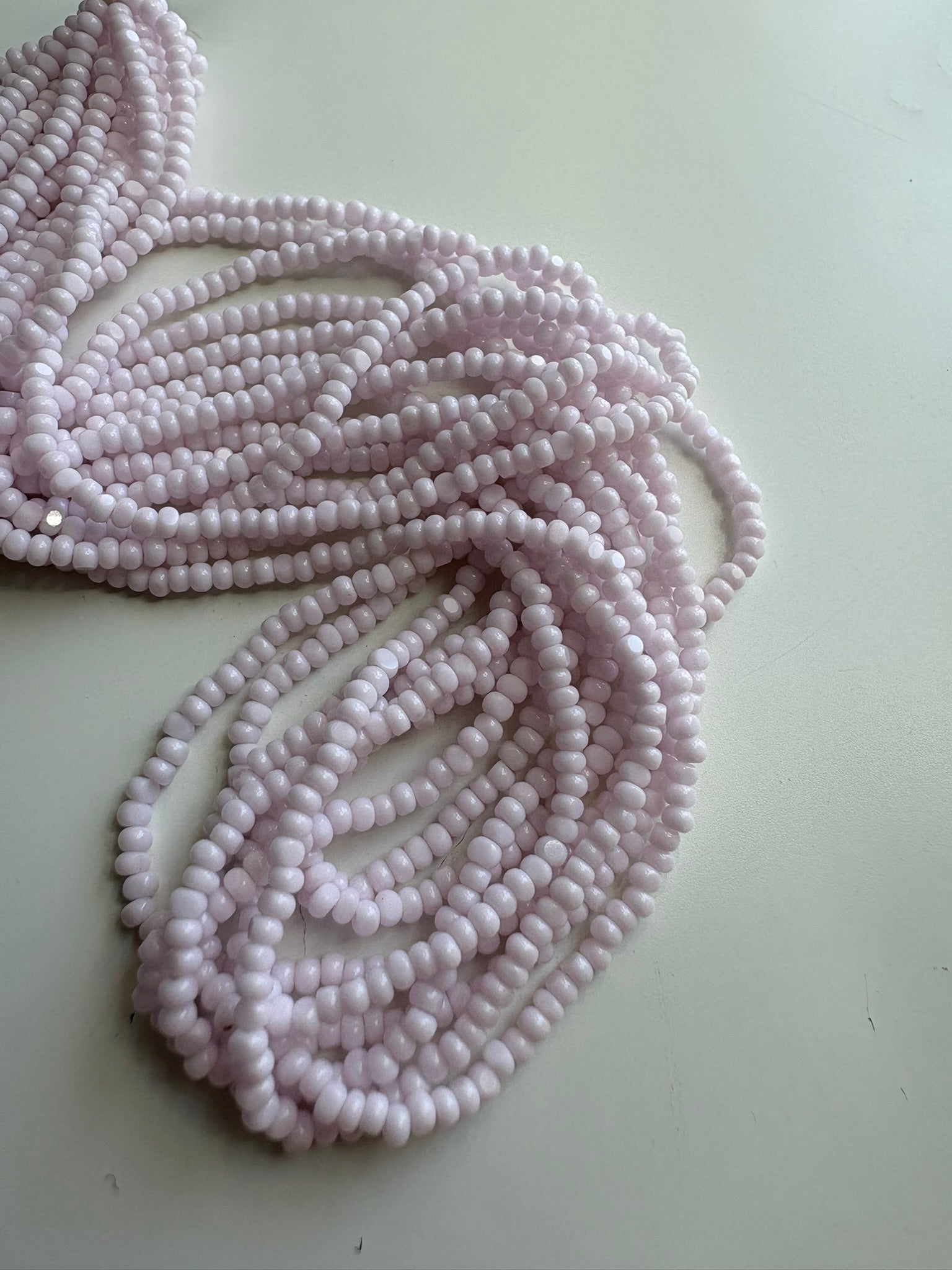Blossom - Fancy Finish Sheen Beads 11/0 Hank