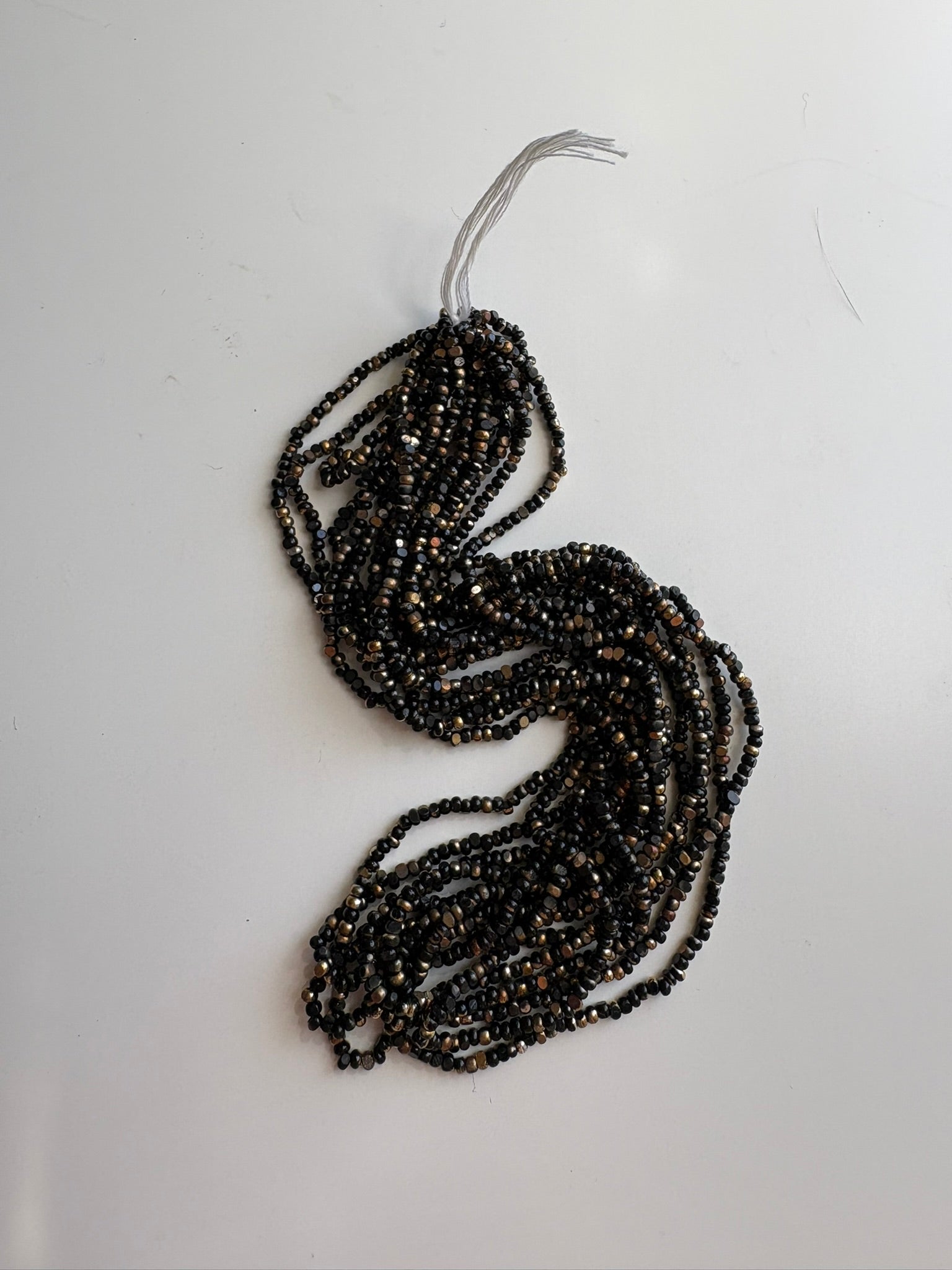 Star - Fancy Finish Sheen Beads 11/0 Hank