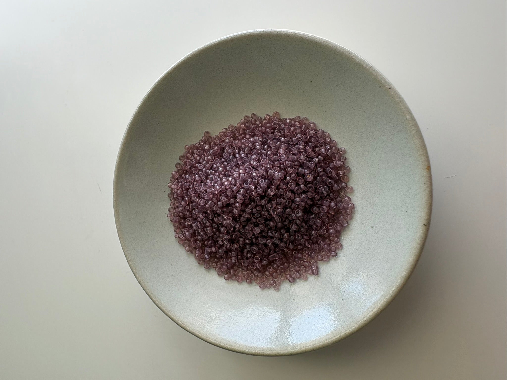 Antique Venetian Seed Beads - Greasy Mauve 12/0